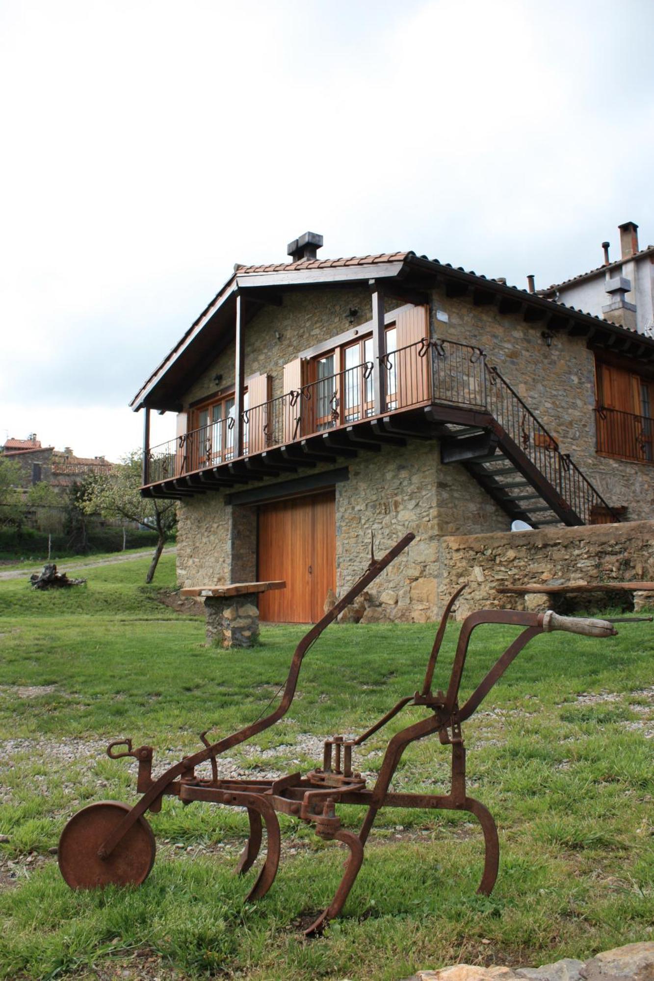 Can Tubau - Casa Rural - Apartaments Campelles Экстерьер фото