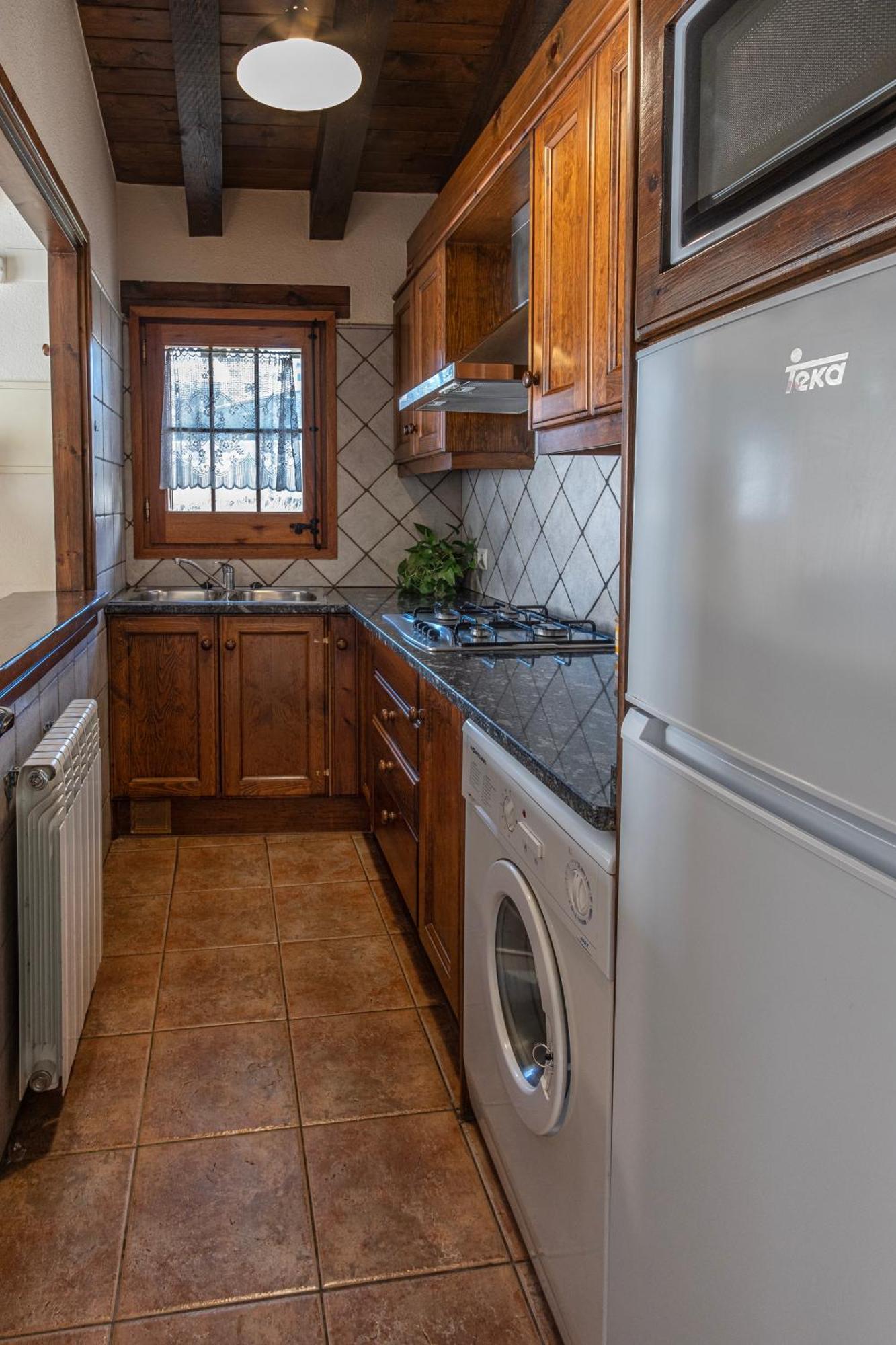 Can Tubau - Casa Rural - Apartaments Campelles Экстерьер фото