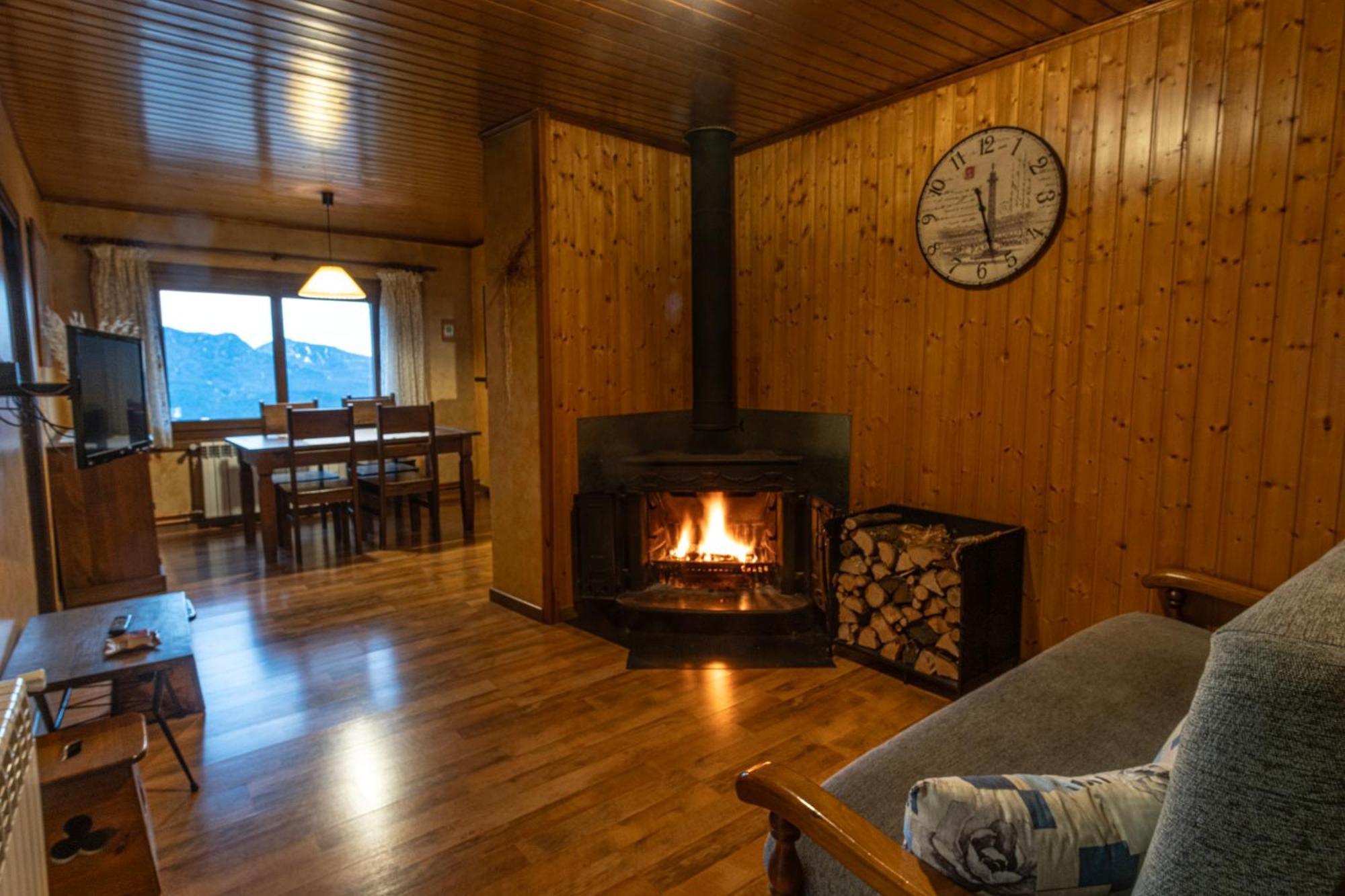 Can Tubau - Casa Rural - Apartaments Campelles Экстерьер фото